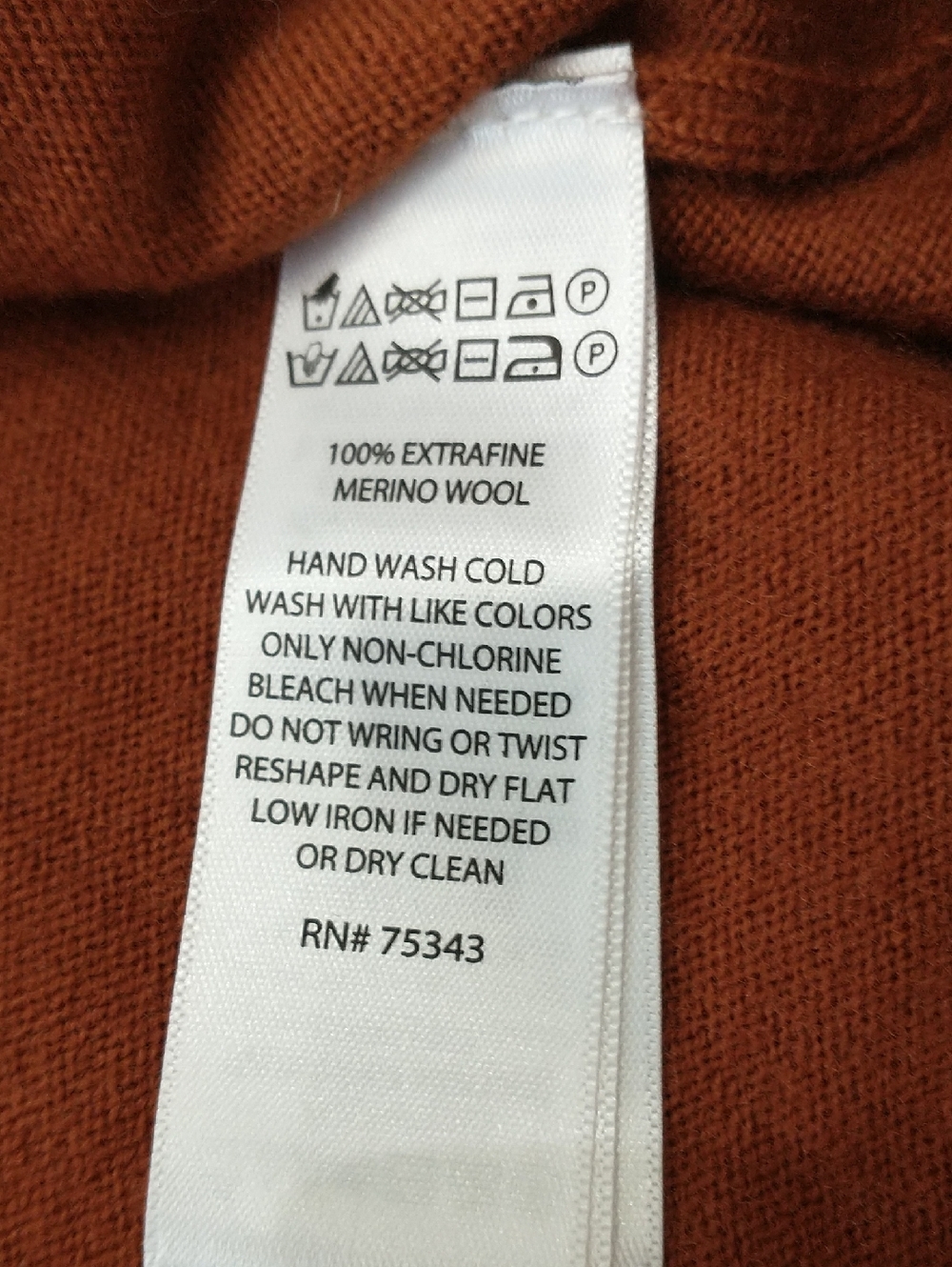 NWT Cynthia Rowley 100% Extra Fine Merino Wool Deep Pumpkin Colored Cowl Sweater - Picture 10 of 10